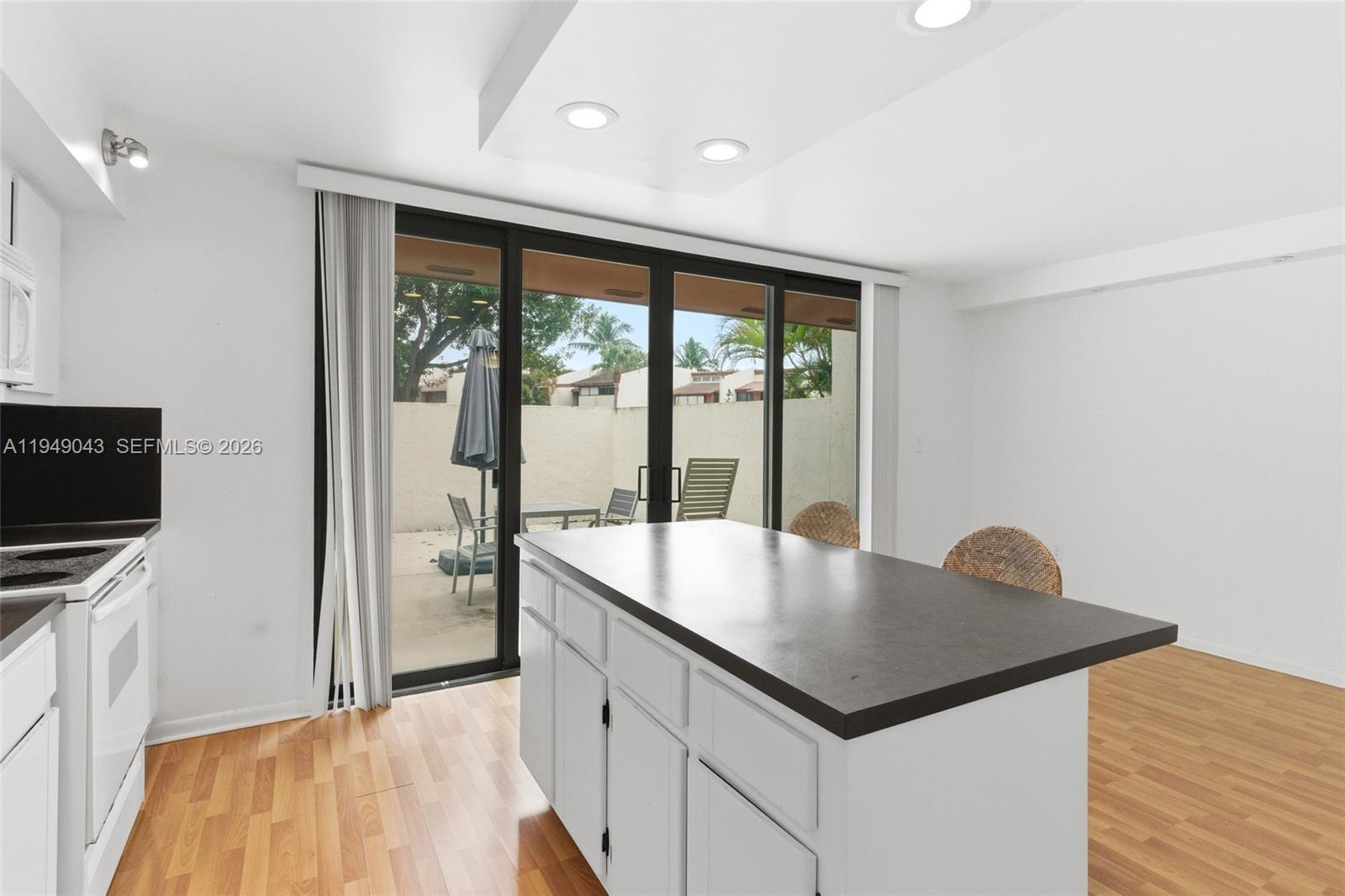 7707 Southwest 105th Place Miami, FL 33173 - Photo 20 of 39