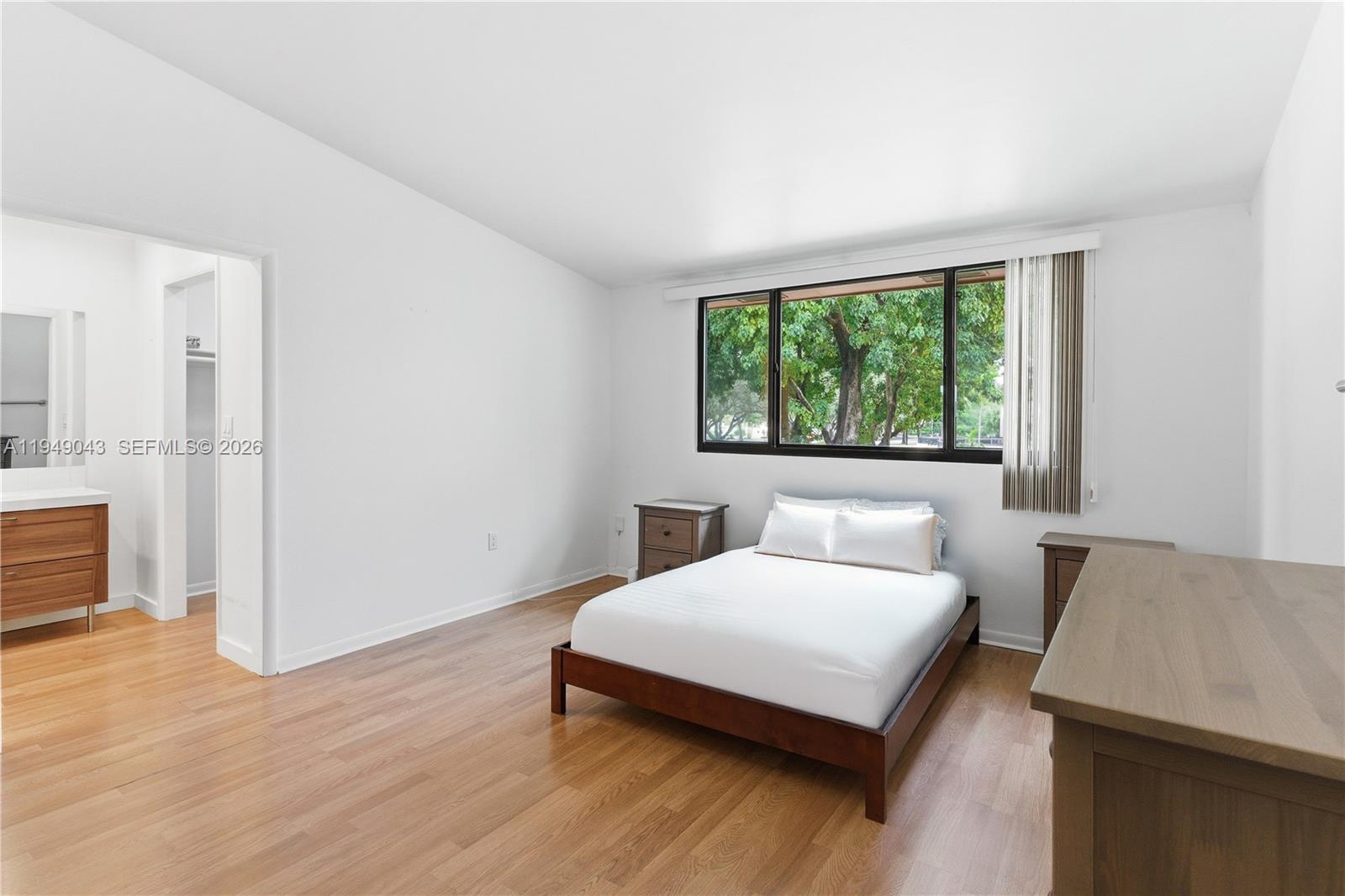 7707 Southwest 105th Place Miami, FL 33173 - Photo 24 of 39