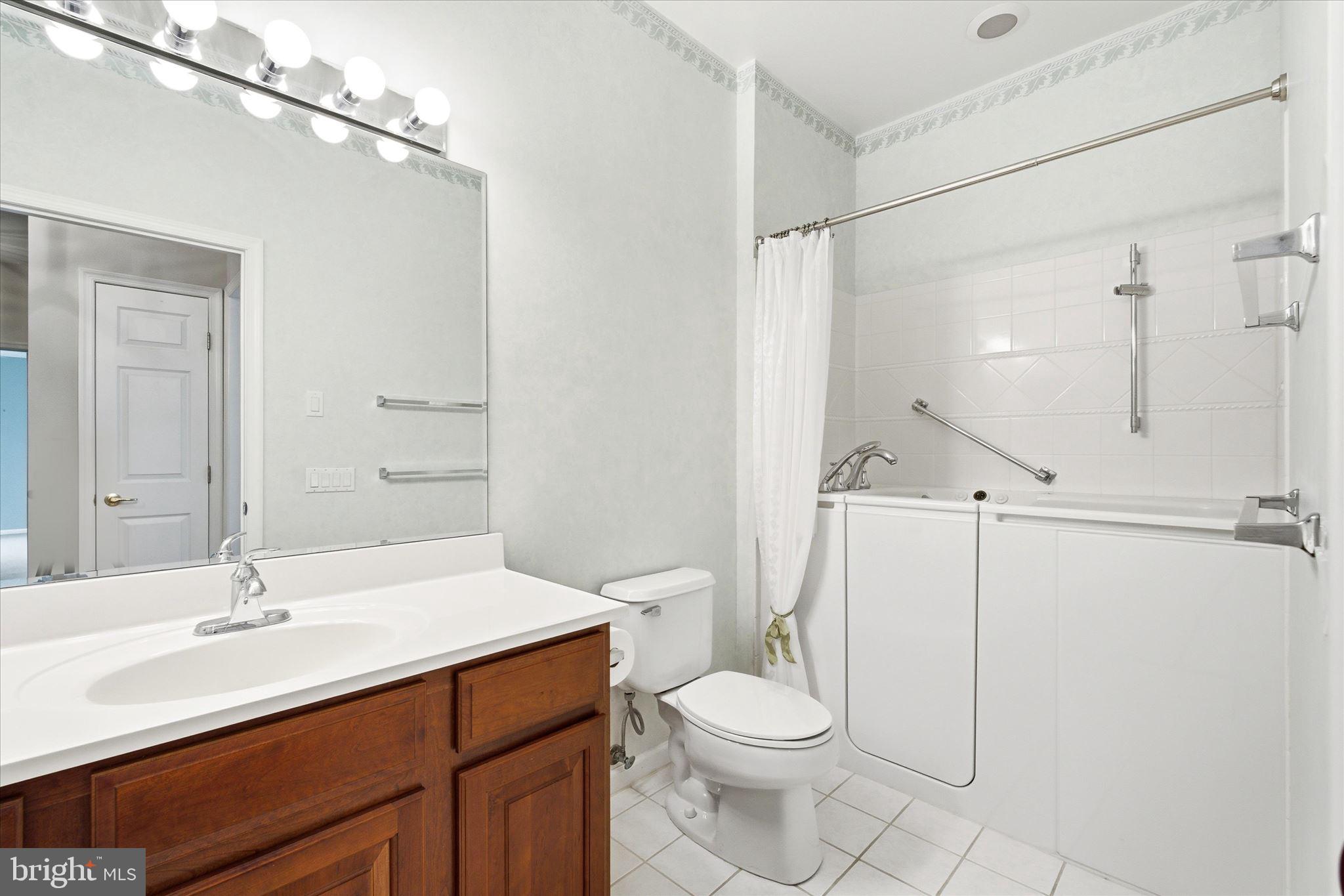 6 Valley Stream Place Barnegat, NJ 08005 - Photo 26 of 58