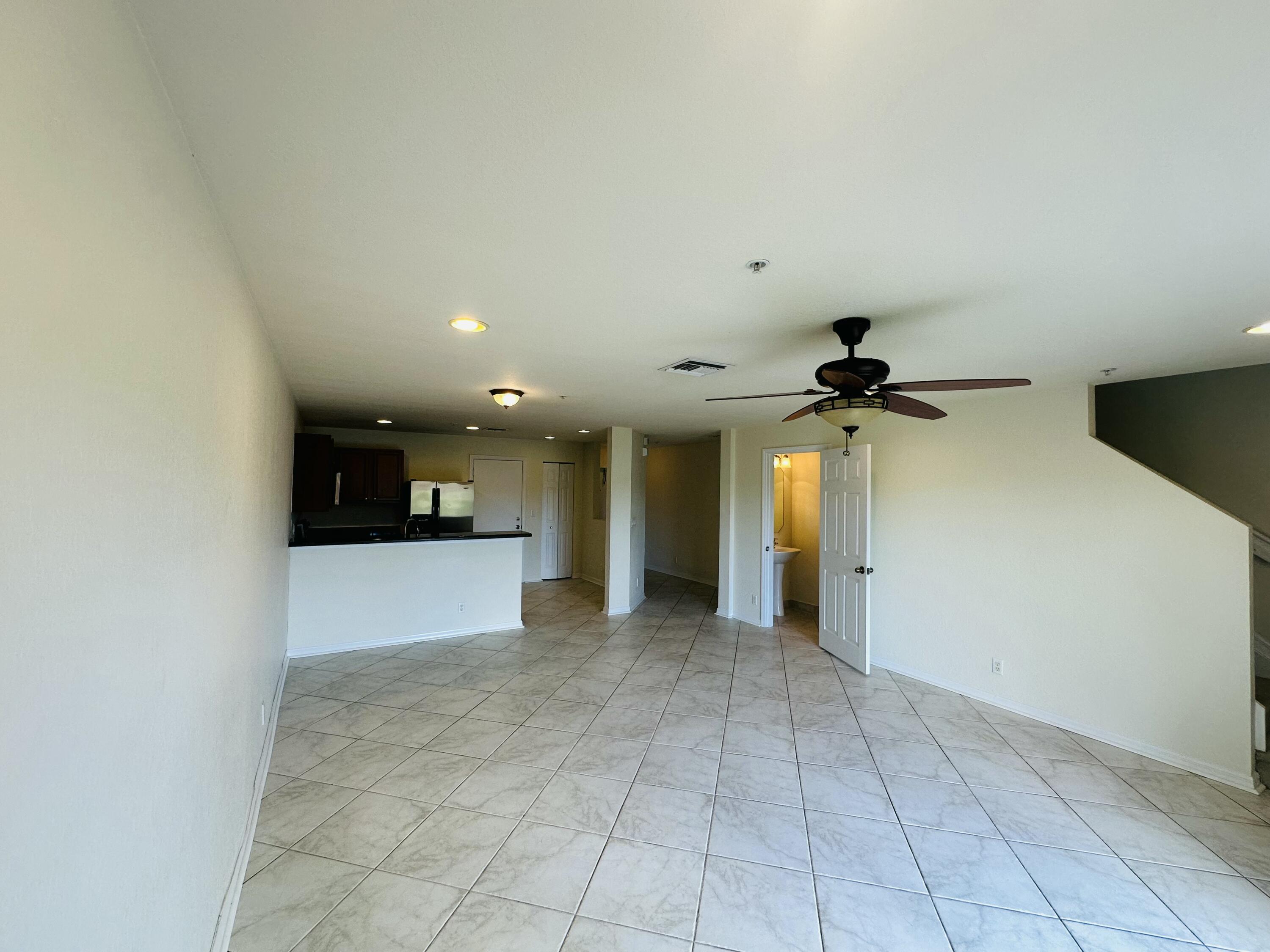 5313 Southeast Jennings Lane Stuart, FL 34997 - Photo 4 of 11 IMG_9063 2