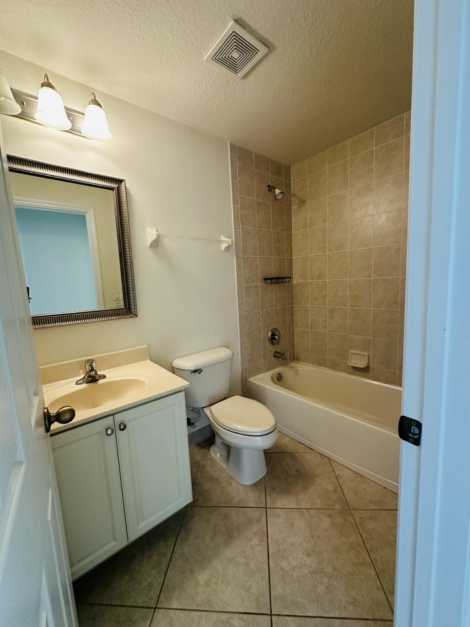 5313 Southeast Jennings Lane Stuart, FL 34997 - Photo 10 of 11 IMG_9069 2