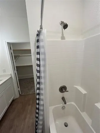 $1,800 | 1138 Alvarado Street, Unit B, Cleburne, TX 76031