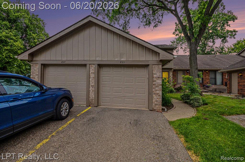 829 Langdon Court Rochester Hills, MI 48307 - Photo 3 of 31