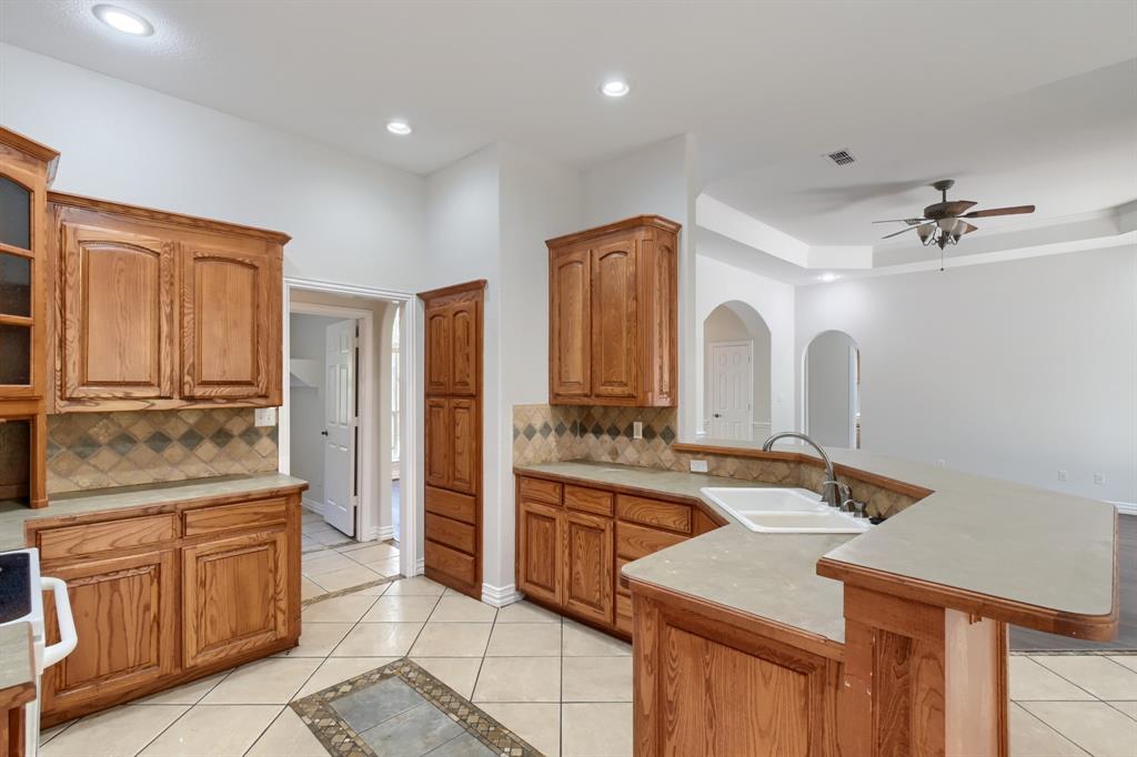 152 Howard Newby Lane Springtown, TX 76082 - Photo 12 of 28