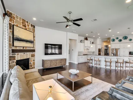 $815,000 | 114 North Braided Branch Drive, Tomball, TX 77375