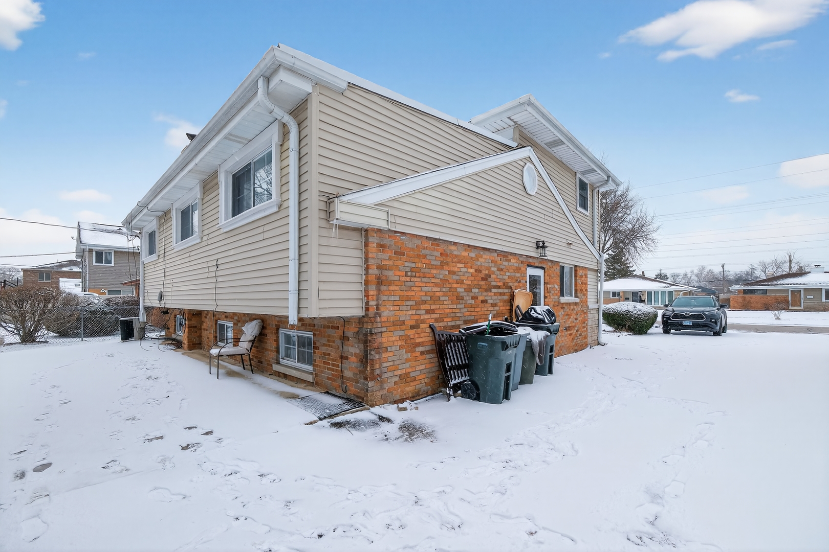 7315 Arcadia Street Morton Grove, IL 60053 - Photo 2 of 15 a view of a terrace with tables and chairs