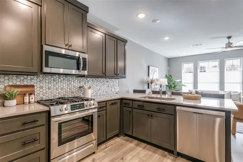 $469,900 | 1342 Madison Avenue, Flower Mound, TX 75028