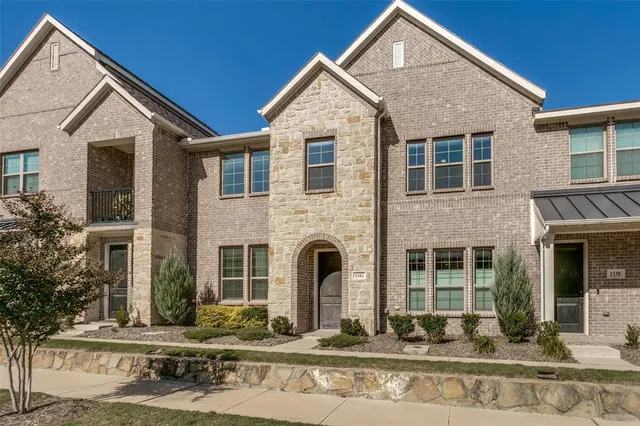$469,900 | 1342 Madison Avenue, Flower Mound, TX 75028