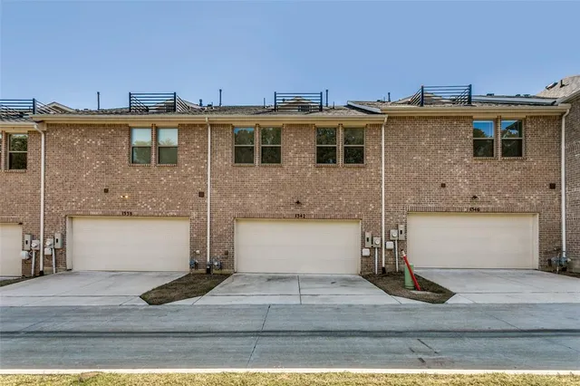 $469,900 | 1342 Madison Avenue, Flower Mound, TX 75028