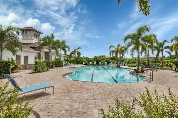 $1,050,000 | 5820 Millennium Silver Court, Sarasota, FL 34238