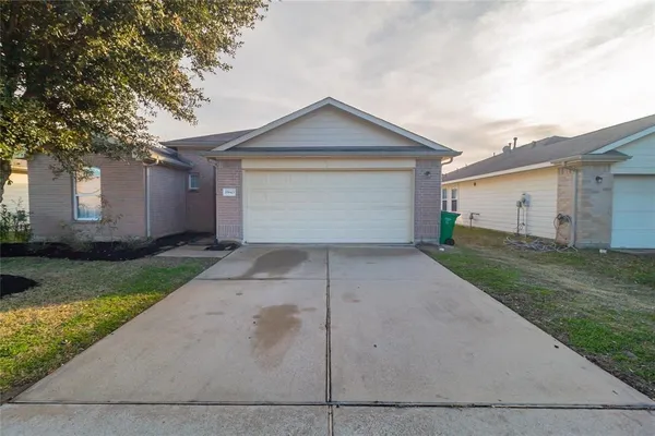 $1,950 | 19643 Summerlin Drive, Katy, TX 77449