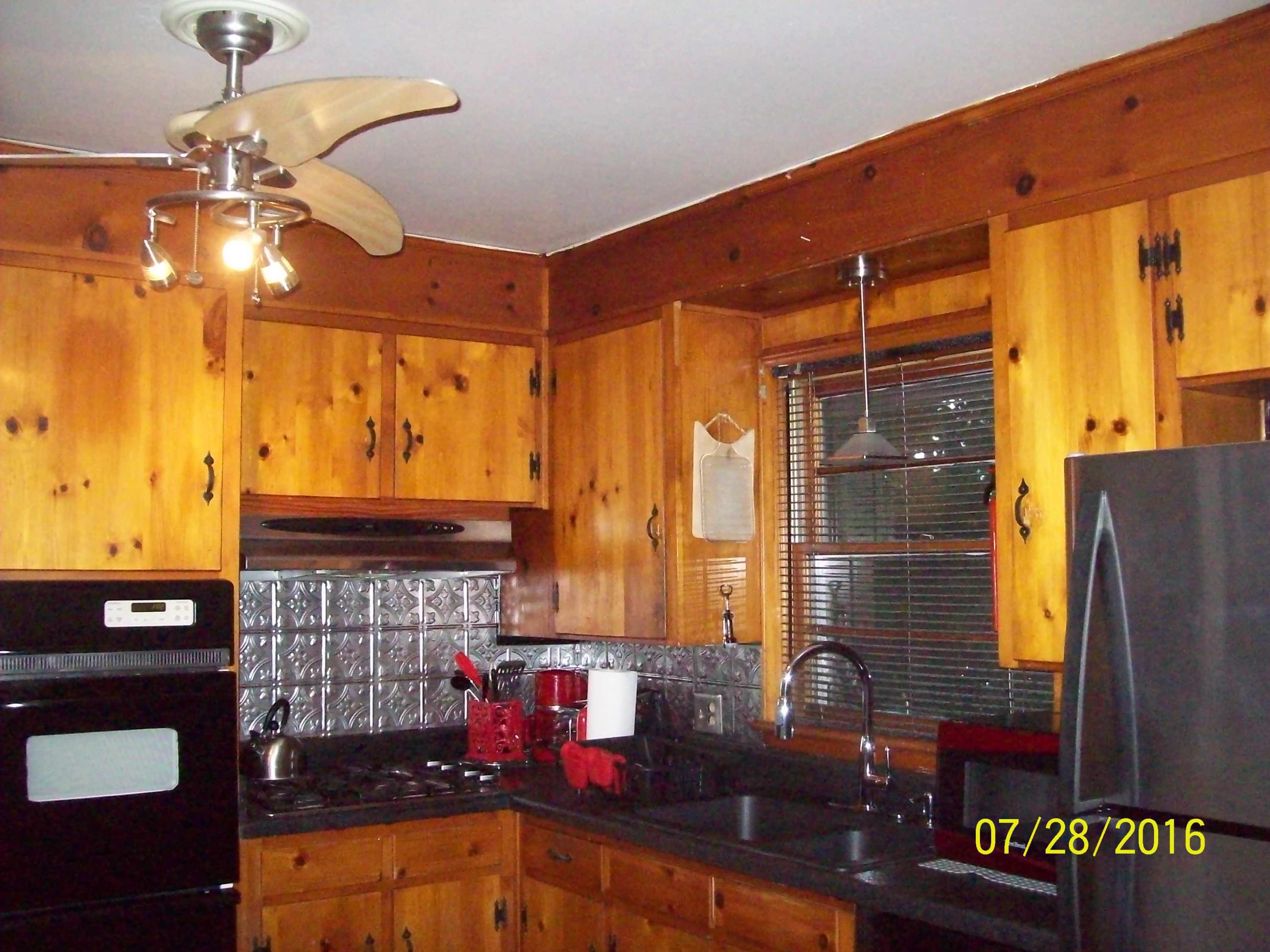 1640 Sigmon Road Northwest Roanoke, VA 24017 - Photo 13 of 16 kitchen