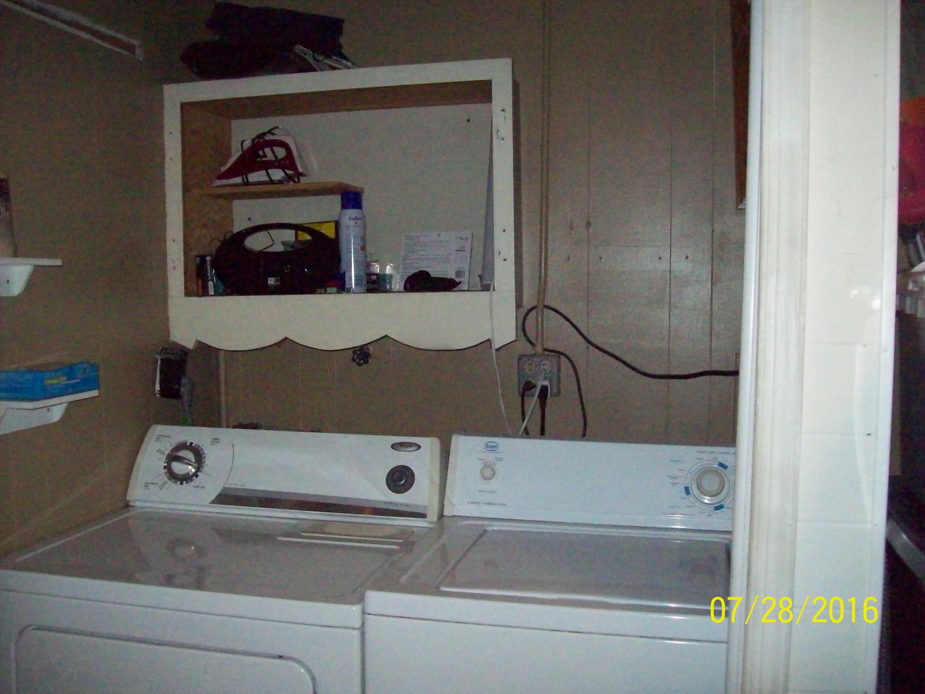 1640 Sigmon Road Northwest Roanoke, VA 24017 - Photo 15 of 16 wash room
