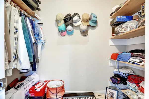 a view of a house with a garage