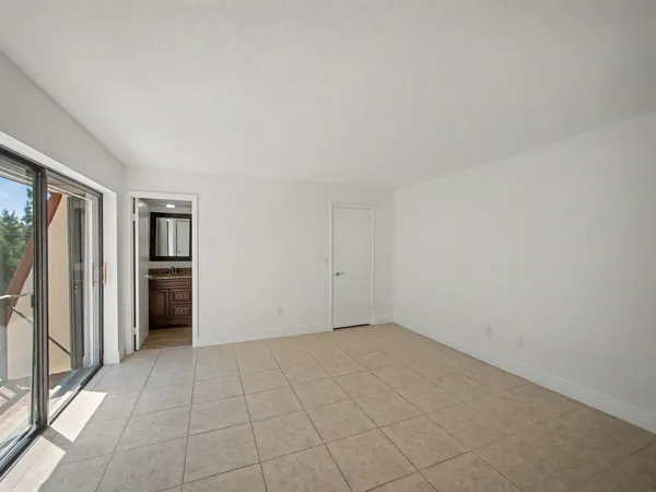 $390,000 | 825 Center Street, Unit 12A, Jupiter, FL 33458