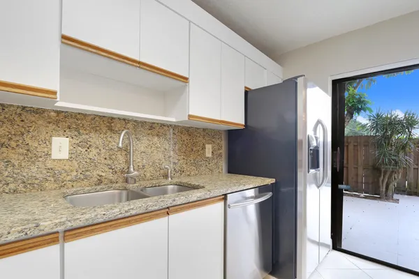 $390,000 | 825 Center Street, Unit 12A, Jupiter, FL 33458