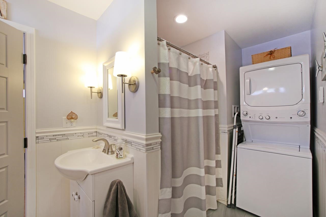 1 Grandview Avenue Derry, NH 03038 - Photo 34 of 60