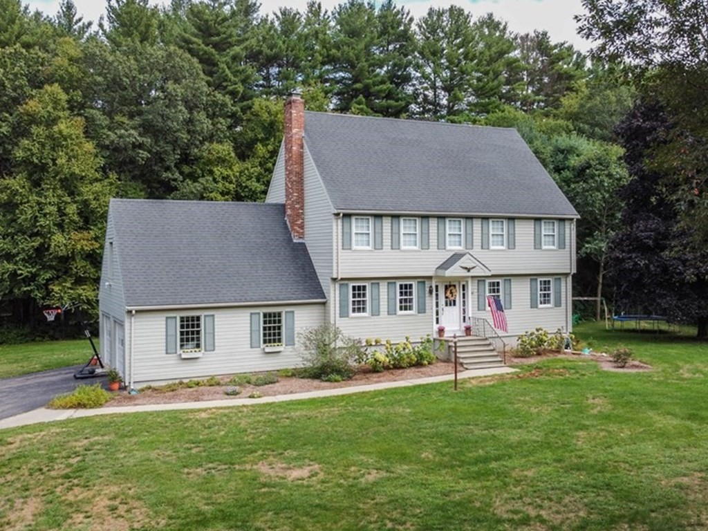 4 Spruce Road Medway, MA 02053 - Photo 1 of 42 Gallery Image 1