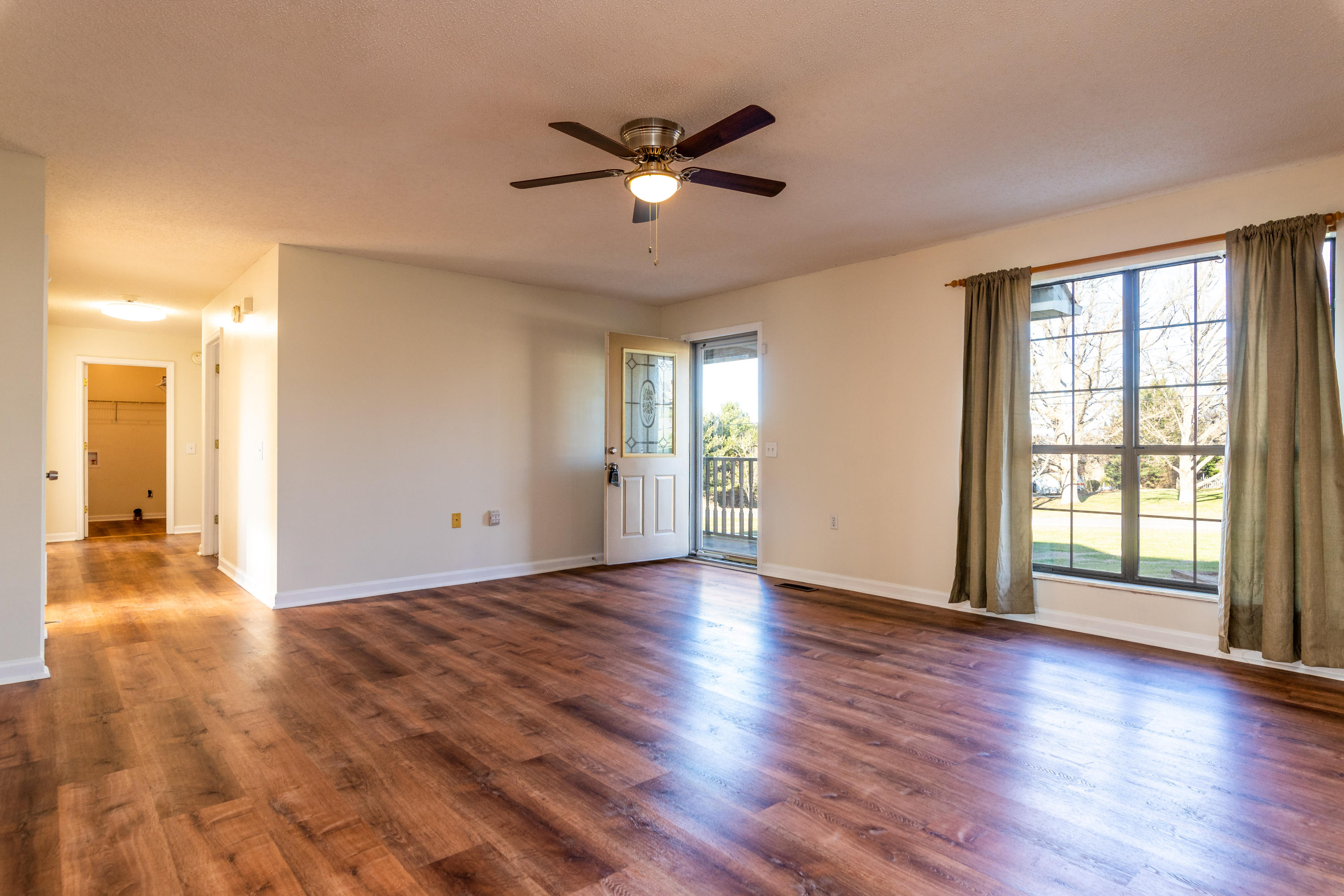 321 South Springview Road Maryville, TN 37801 - Photo 16 of 34 IMG_7205-Edit