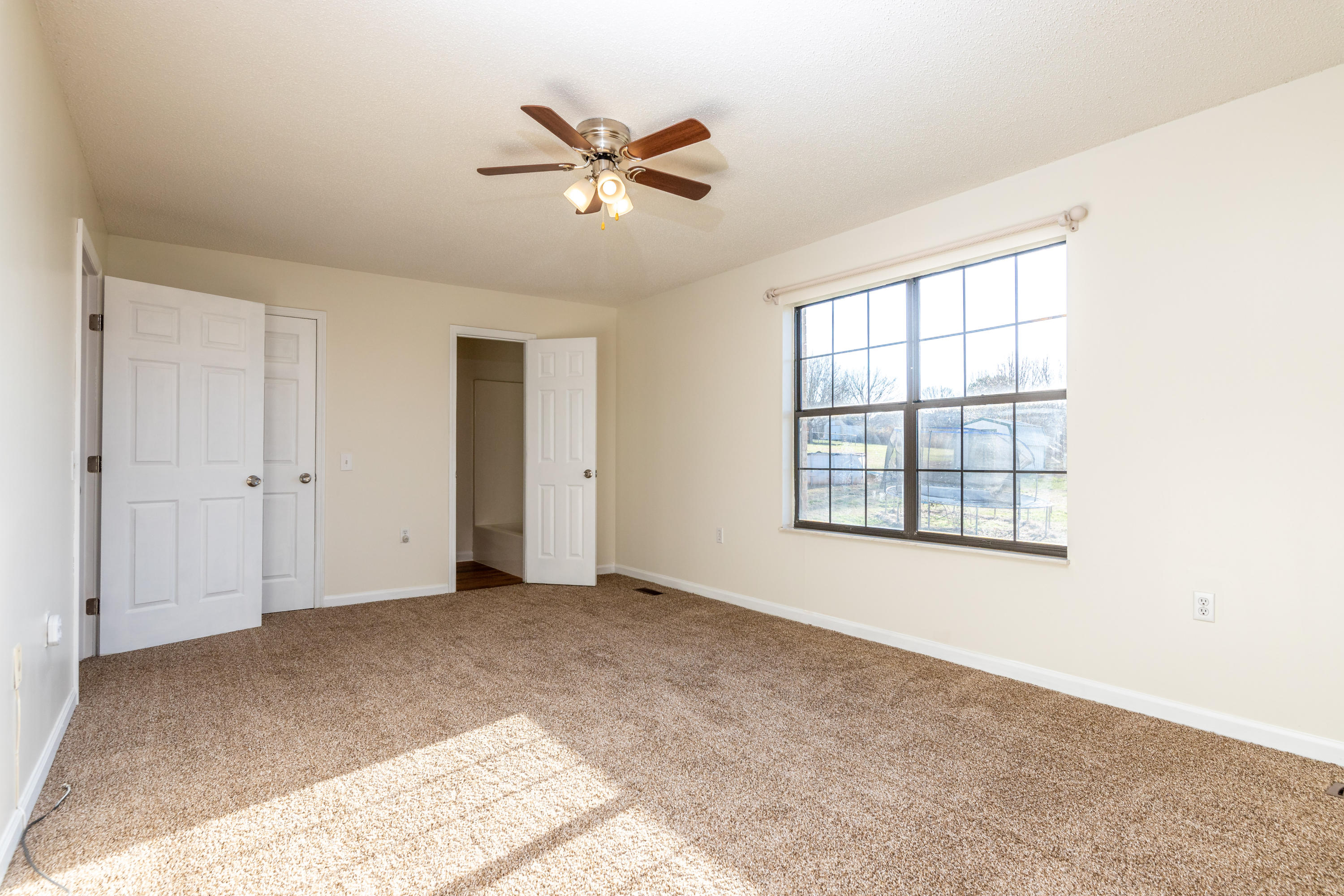 321 South Springview Road Maryville, TN 37801 - Photo 31 of 34 Main Bedroom with Private Bathroom