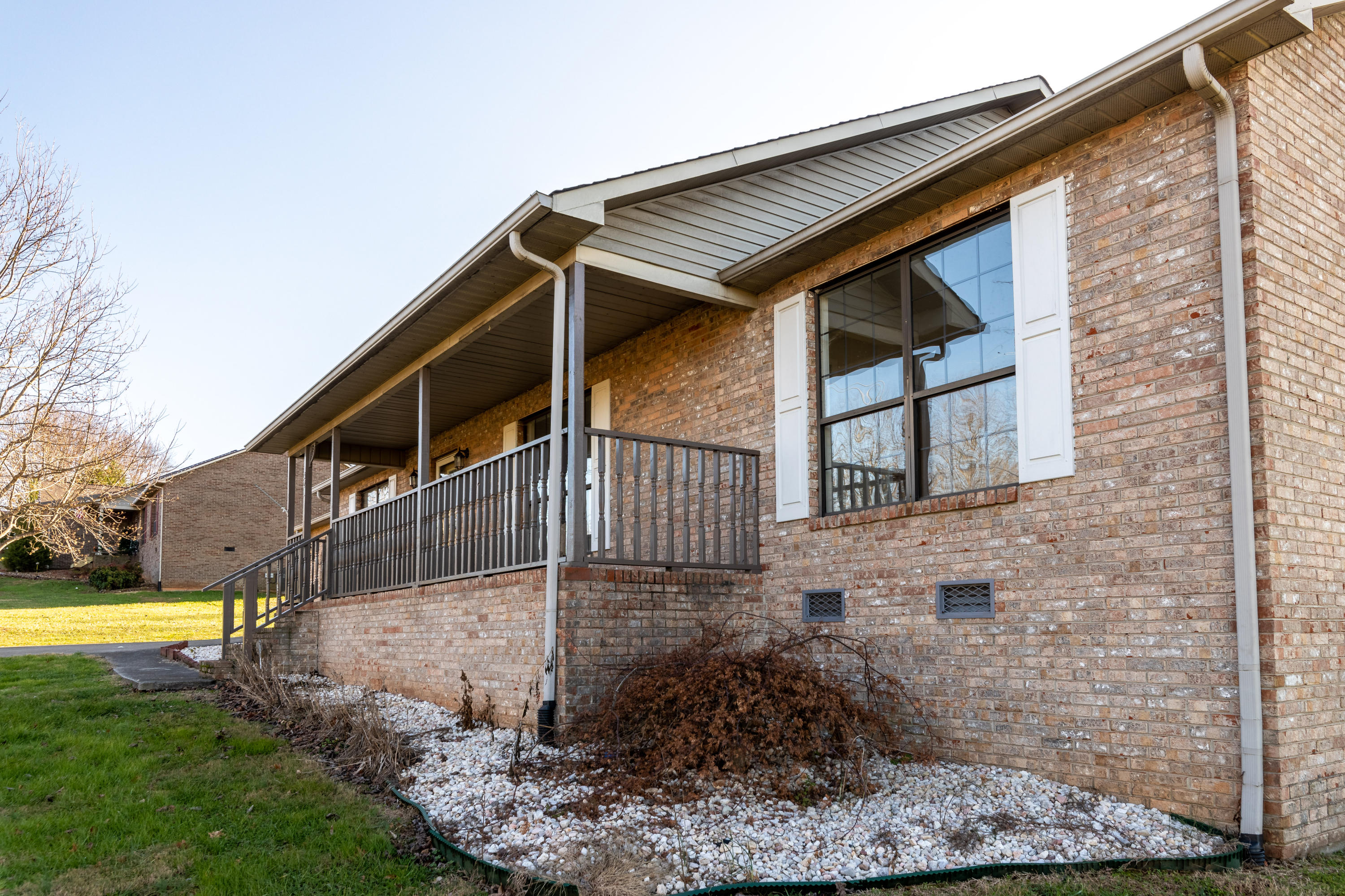 321 South Springview Road Maryville, TN 37801 - Photo 10 of 34 IMG_7182-HDR
