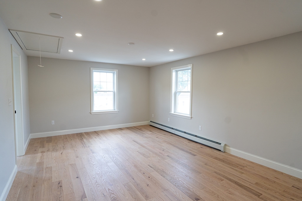 26 Carlton Street, Unit 3 Peabody, MA 01960 - Photo 16 of 21