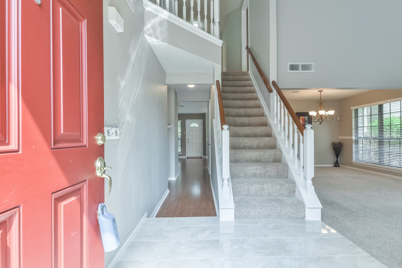 1222 Mabry Mill Road Houston, TX 77062 - Photo 3 of 32 Gallery Image 3