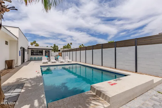 $9,450 | 4301 North 78th Street, Scottsdale, AZ 85251