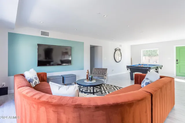 $9,450 | 4301 North 78th Street, Scottsdale, AZ 85251