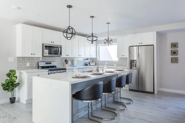 $9,450 | 4301 North 78th Street, Scottsdale, AZ 85251