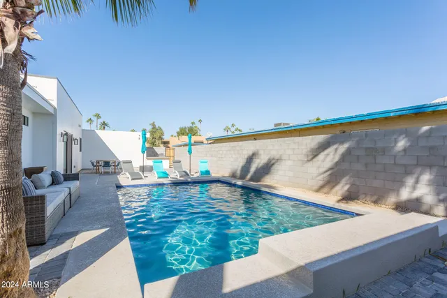 $9,450 | 4301 North 78th Street, Scottsdale, AZ 85251