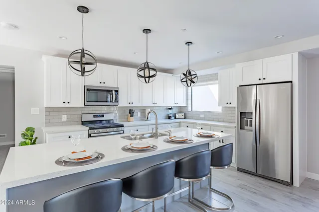 $9,450 | 4301 North 78th Street, Scottsdale, AZ 85251