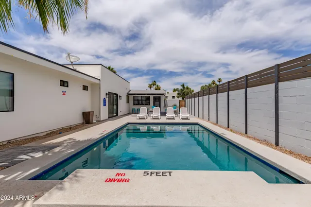 $9,450 | 4301 North 78th Street, Scottsdale, AZ 85251