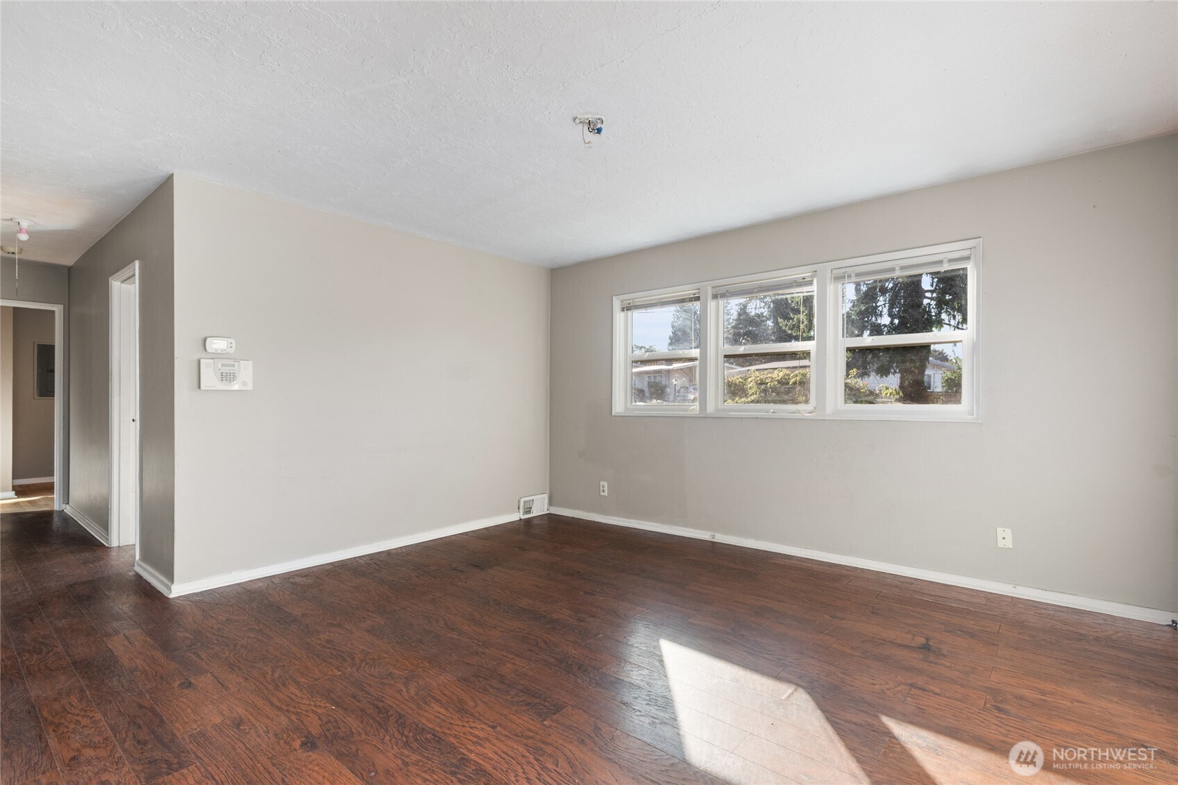 2202 Northeast 9th Place Renton, WA 98056 - Photo 12 of 19