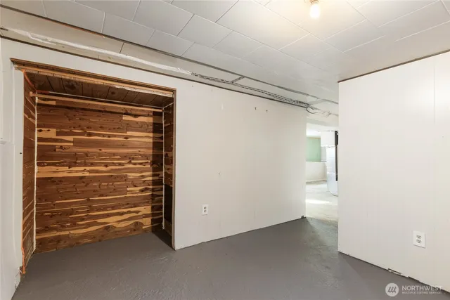 $549,950 | 2202 Northeast 9th Place, Renton, WA 98056