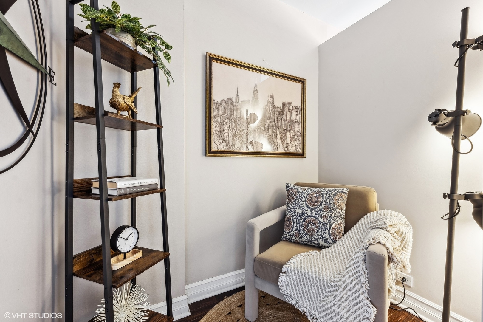 2930 North Sheridan Road, Unit 1803 Chicago, IL 60657 - Photo 9 of 18 Gallery Image 9