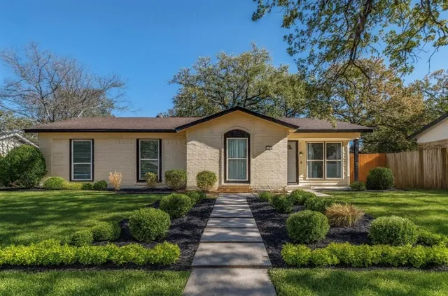 $260,000 | 3104 Forestdale Lane, Balch Springs, TX 75180