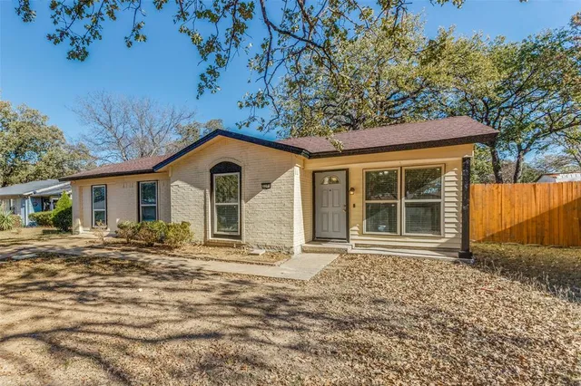 $260,000 | 3104 Forestdale Lane, Balch Springs, TX 75180