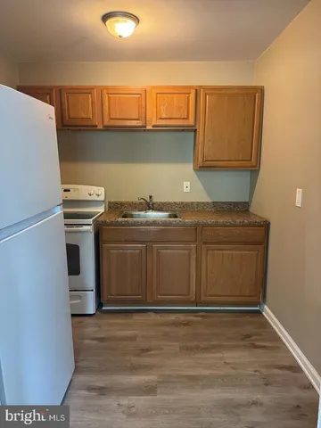 $1,300 | 307 Headley Street, Unit 4, Bristol, PA 19007