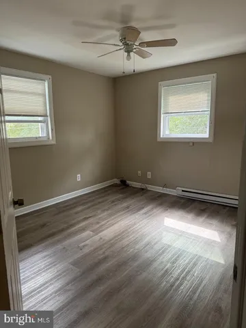 $1,300 | 307 Headley Street, Unit 4, Bristol, PA 19007