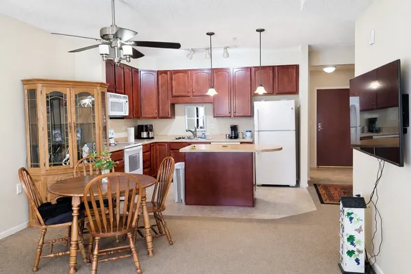 $229,900 | 3800 85th Avenue North, Unit 119, Brooklyn Park, MN 55443