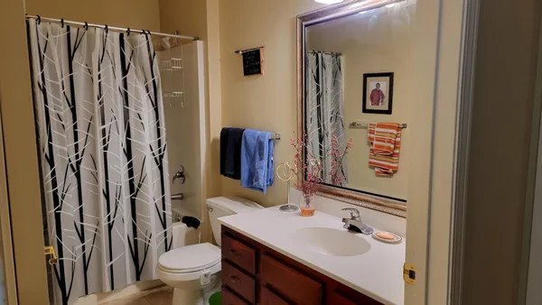 $229,900 | 3800 85th Avenue North, Unit 119, Brooklyn Park, MN 55443