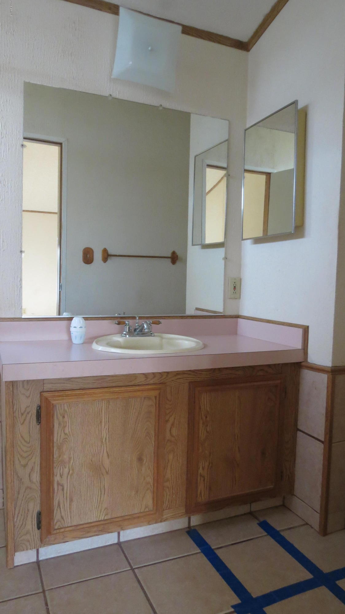 2687 South Warren Road Maricopa, AZ 85139 - Photo 11 of 24 Master Bathroom