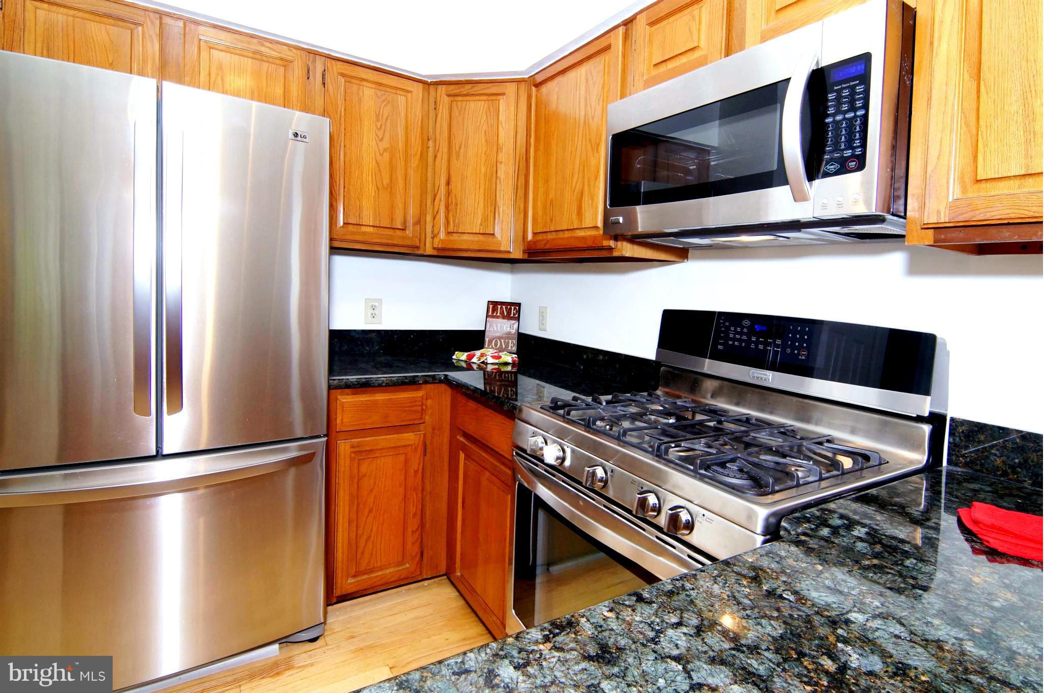 6581 Cypress Point Road Alexandria, VA 22312 - Photo 4 of 29 Kitchen View 3