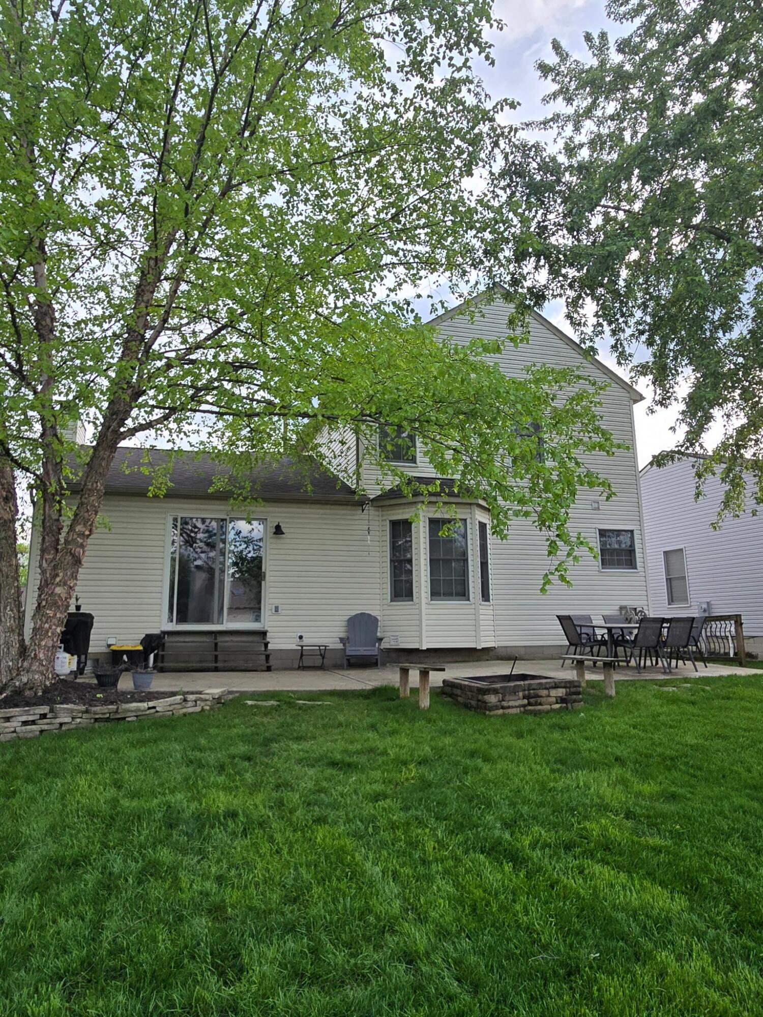 2984 Crocker Run Road Grove City, OH 43123 - Photo 3 of 3 crocker back