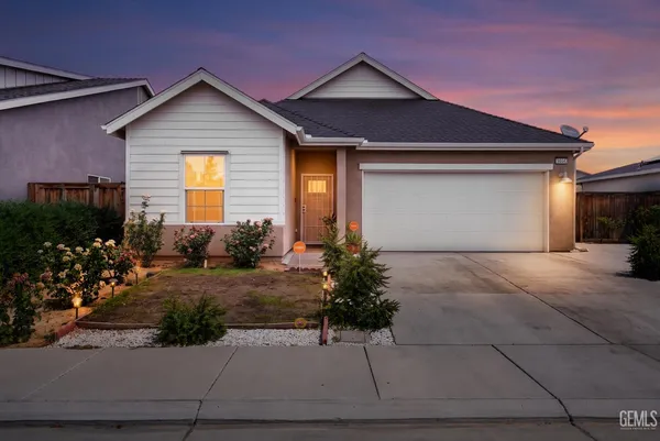 $384,950 | Undisclosed Address, Shafter, CA 93263
