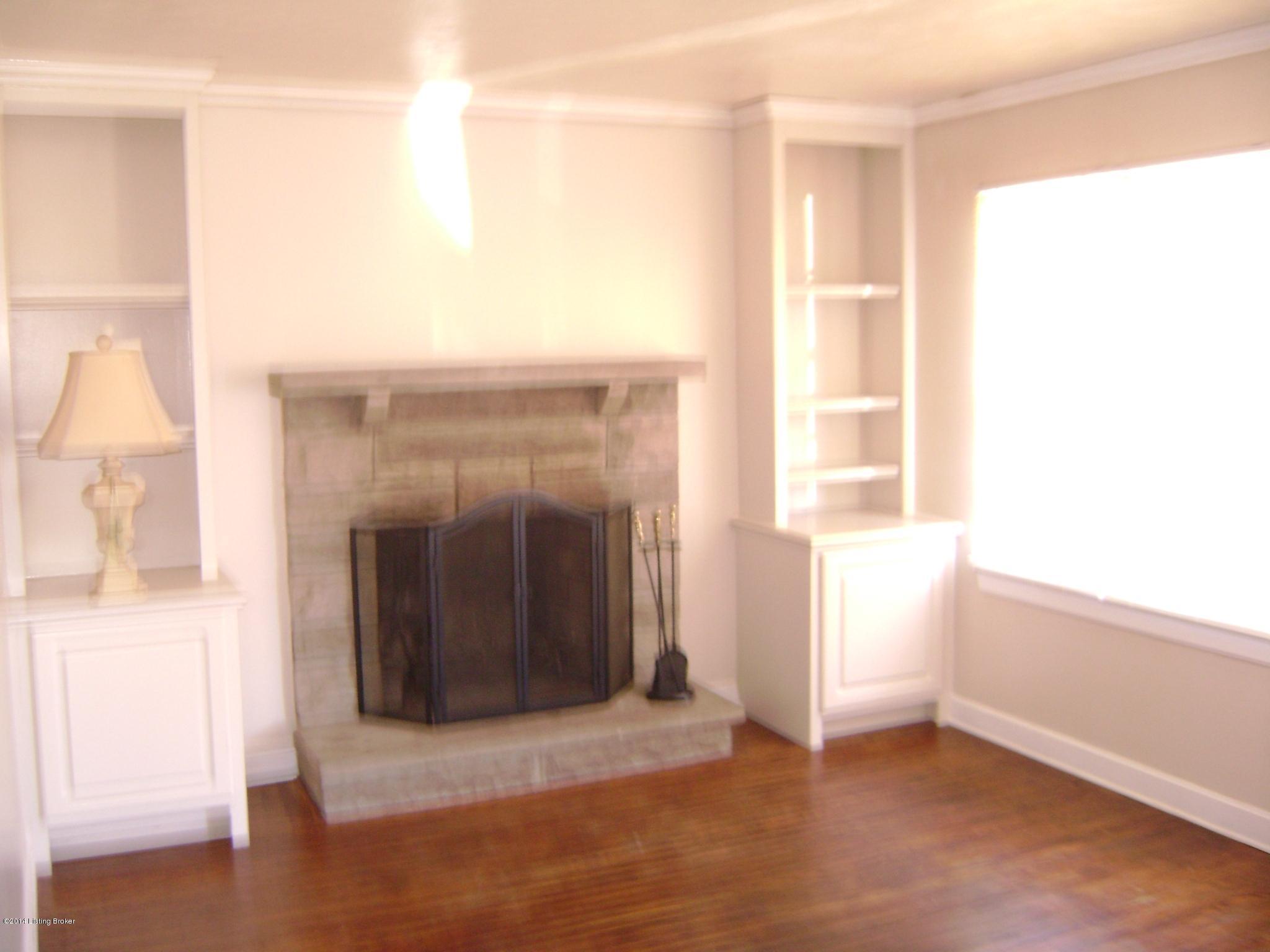 5412 Layne Road Louisville, KY 40219 - Photo 5 of 22 DSC04045
