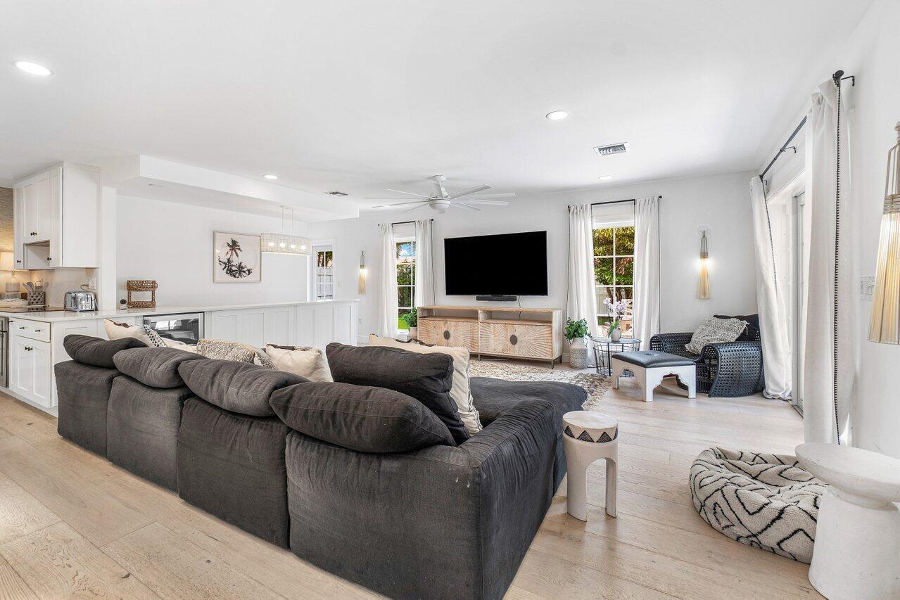 783 Toledo Drive Boca Raton, FL 33432 - Photo 16 of 57 017-783ToledoDrive-BocaRaton-FL-33432-SM