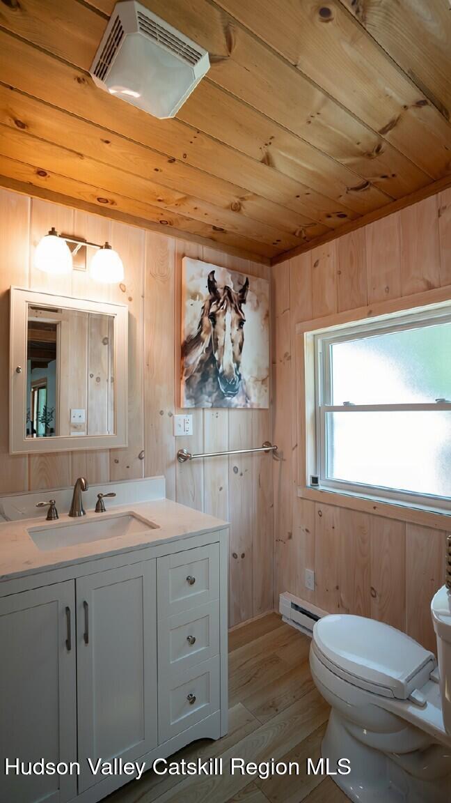 122 Tipple Road Ghent, NY 12534 - Photo 14 of 64 Main Bathroom 1