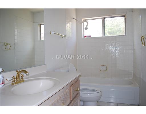 2628 Shakespeare Road Las Vegas, NV 89108 - Photo 11 of 15 Bathroom.
